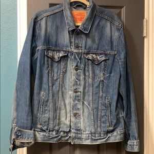 Levi’s denim jacket